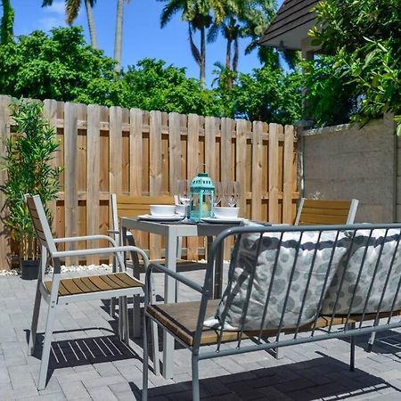 Awesome Townhouse 15 Minutes From The Beach ไมอามี ภายนอก รูปภาพ
